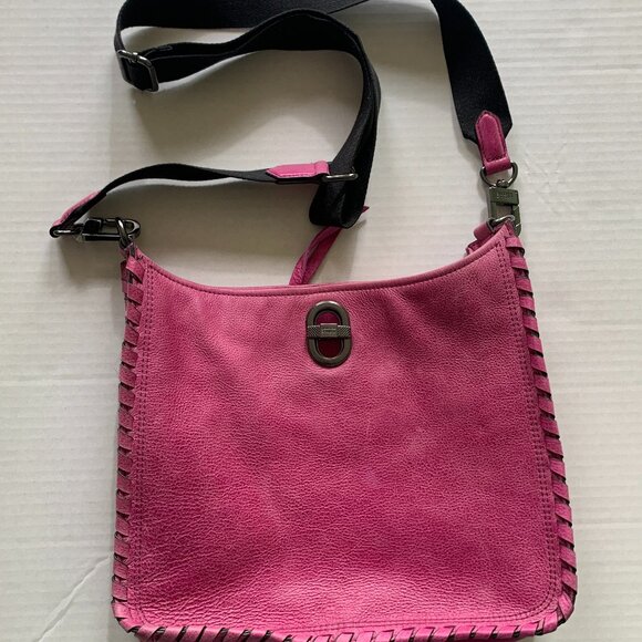 Aimee Kestenberg Leather Shoulder Crossbody Purse Bag All For Love Pink - Picture 1 of 12
